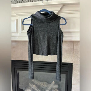 Hollister Sweater Women's Grey Knit Turtleneck Cold Shoulder Crop Top Small